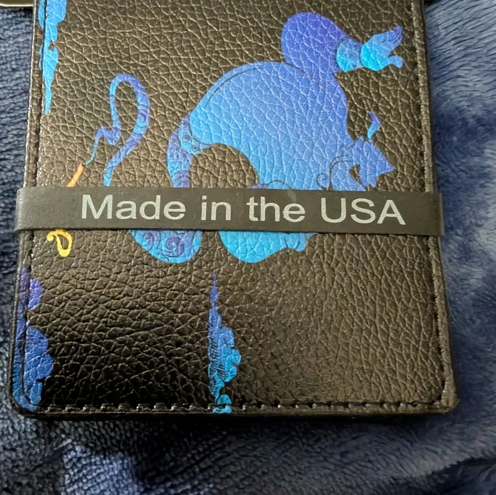 MENS DISNEY BUCKLE DOWN Aladdin Genie  WALLET